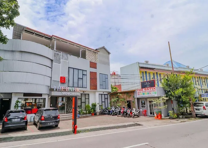 The Batik Bed And Coffee Bandung